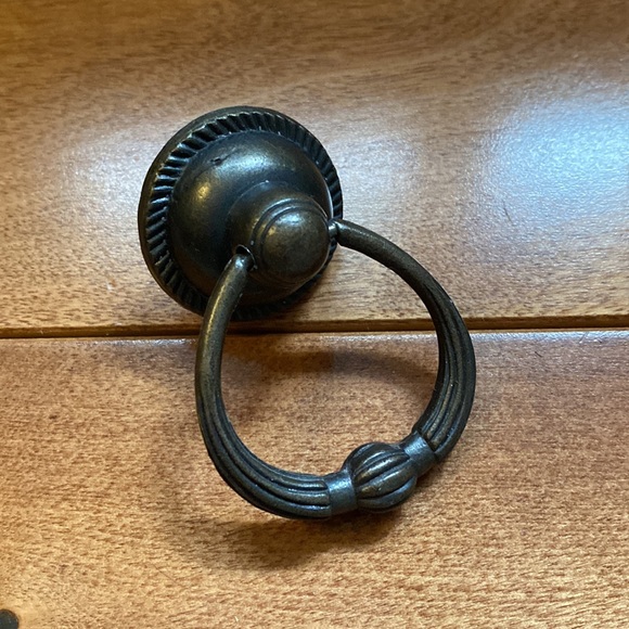 Set of brass drawer pulls - Picture 4 of 4